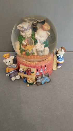 Leonardo collectables pigs - leonardo,