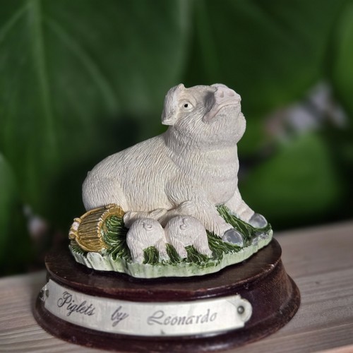 Leonardo piglets figurine - leonardo,
